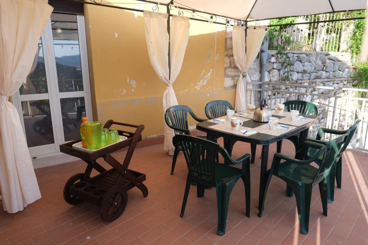 La Residenza Dei Nonni Apartman Montefranco Kültér fotó